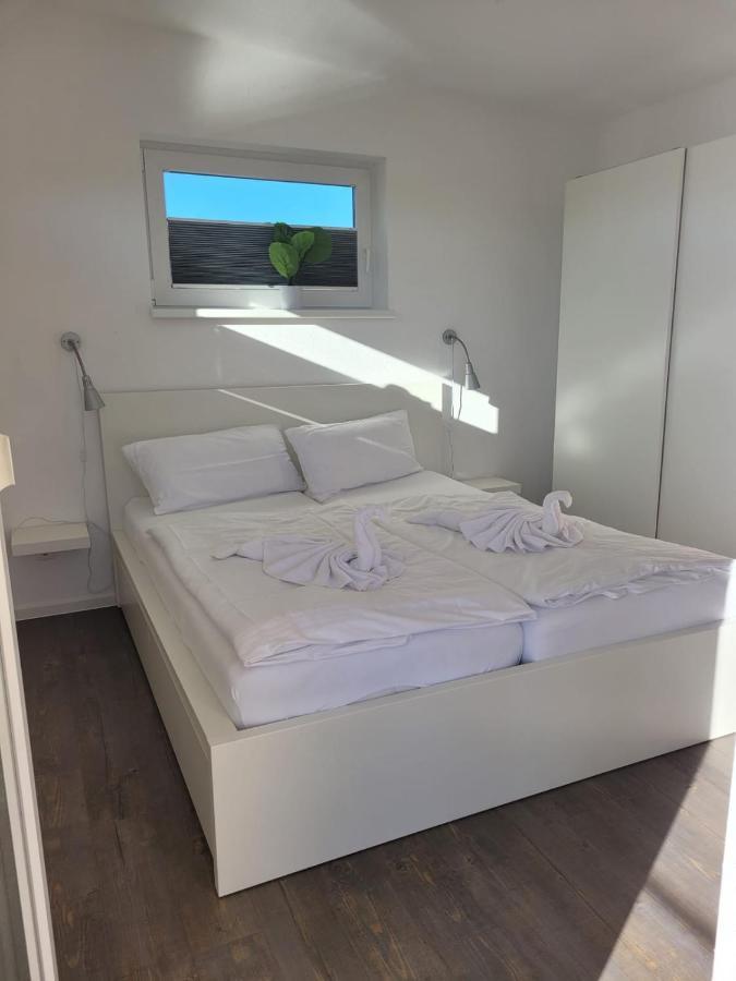 Kröslin 4 Sterne Dtv Floating House酒店 外观 照片